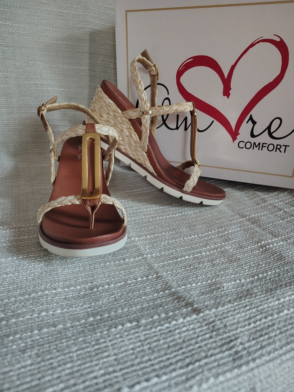 MIA Amore Tyrah Natural Raffia Wedge Sandals Size 8 NIB Resort Boho